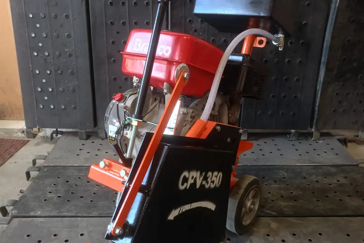 Cortadora de piso CPV-350 para cortes em concreto e asfalto