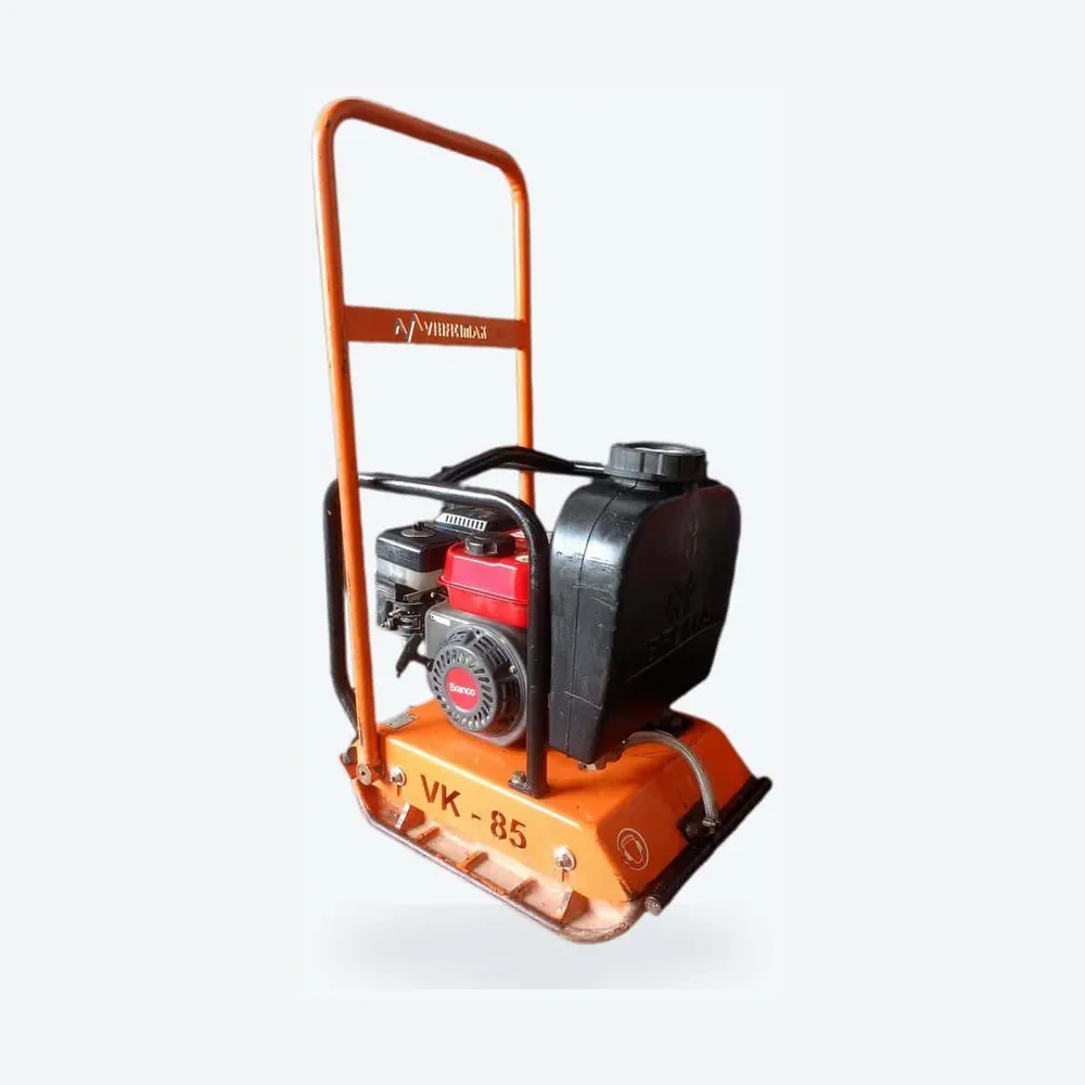 Placa vibratória com motor a gasolina para compactação de solo, base e pavers